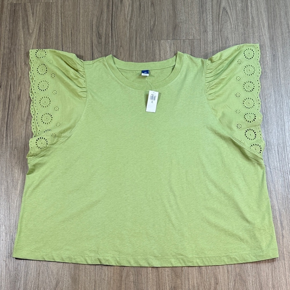 Old Navy Green Eyelet Sleeve Top